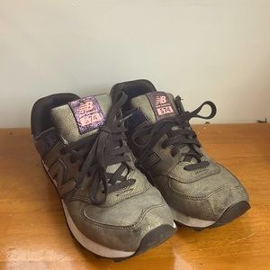 New Balance size 8 women’s